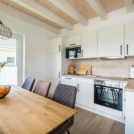 Holiday home Nordseeresort 63 Kuestenlodge Busum